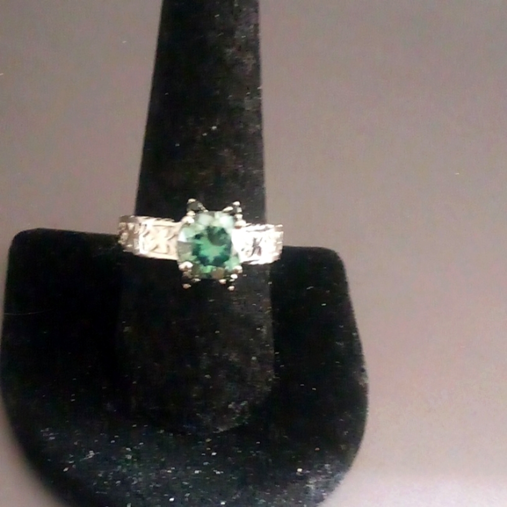 Lovely 2ct sparkling blue diamond  wedding  ring  Size 8 🤗